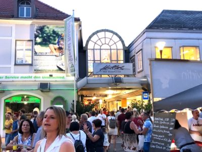 Langer Einkaufsdonnerstag Fürstenfeld 20222_Blick auf die Passage