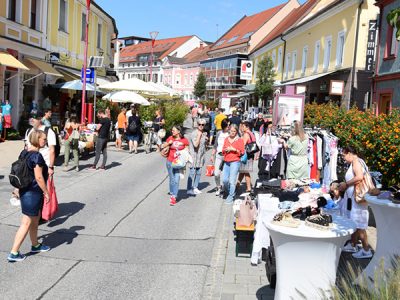 Straßenoutlet 2021_Hauptstraße gesperrt zum Einkaufen